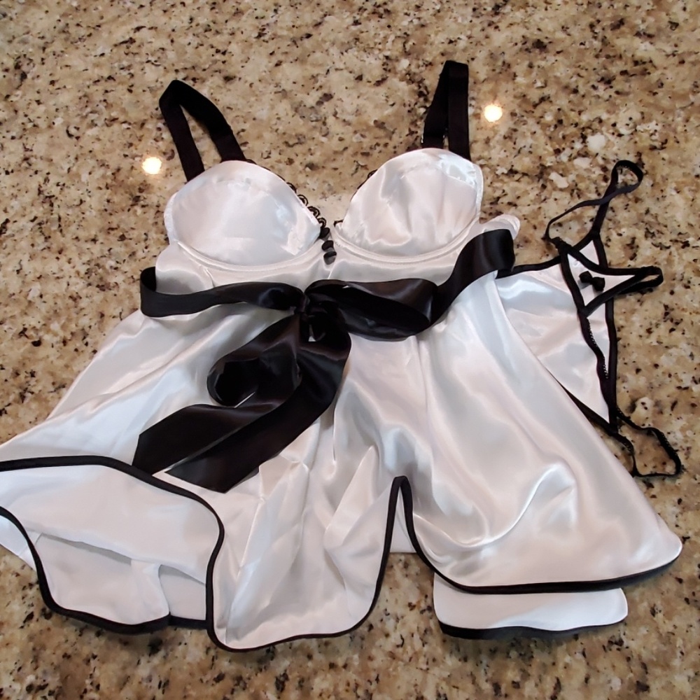 Beautiful babydoll with matching thing underwear